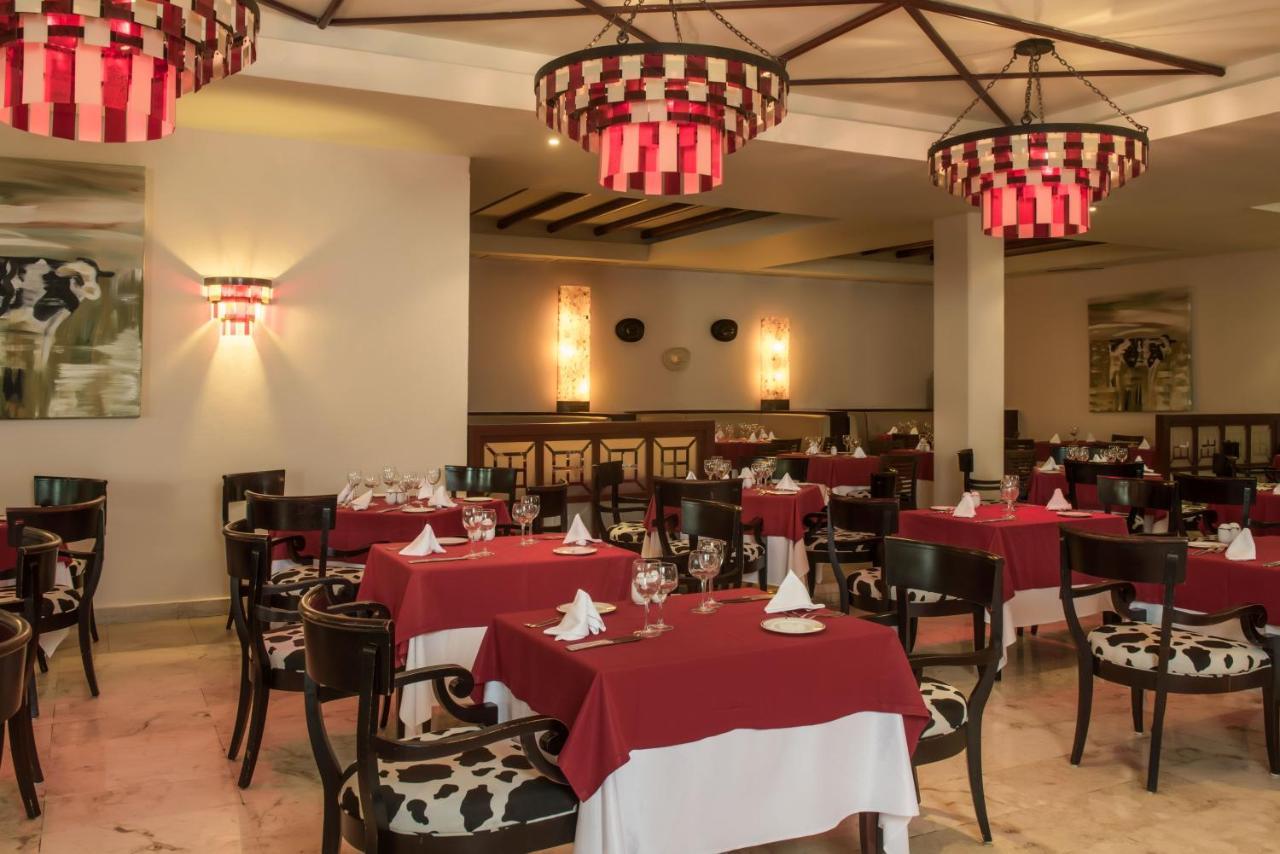 Grand Sunset Princess Playa del Carmen Esterno foto Restaurant